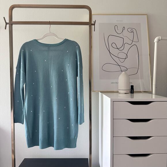 Honeydew LED Light-Up Holiday Sweater. - Picture 10 of 12